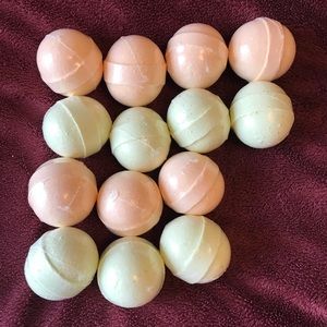 Perfectly Posh bath bombs
